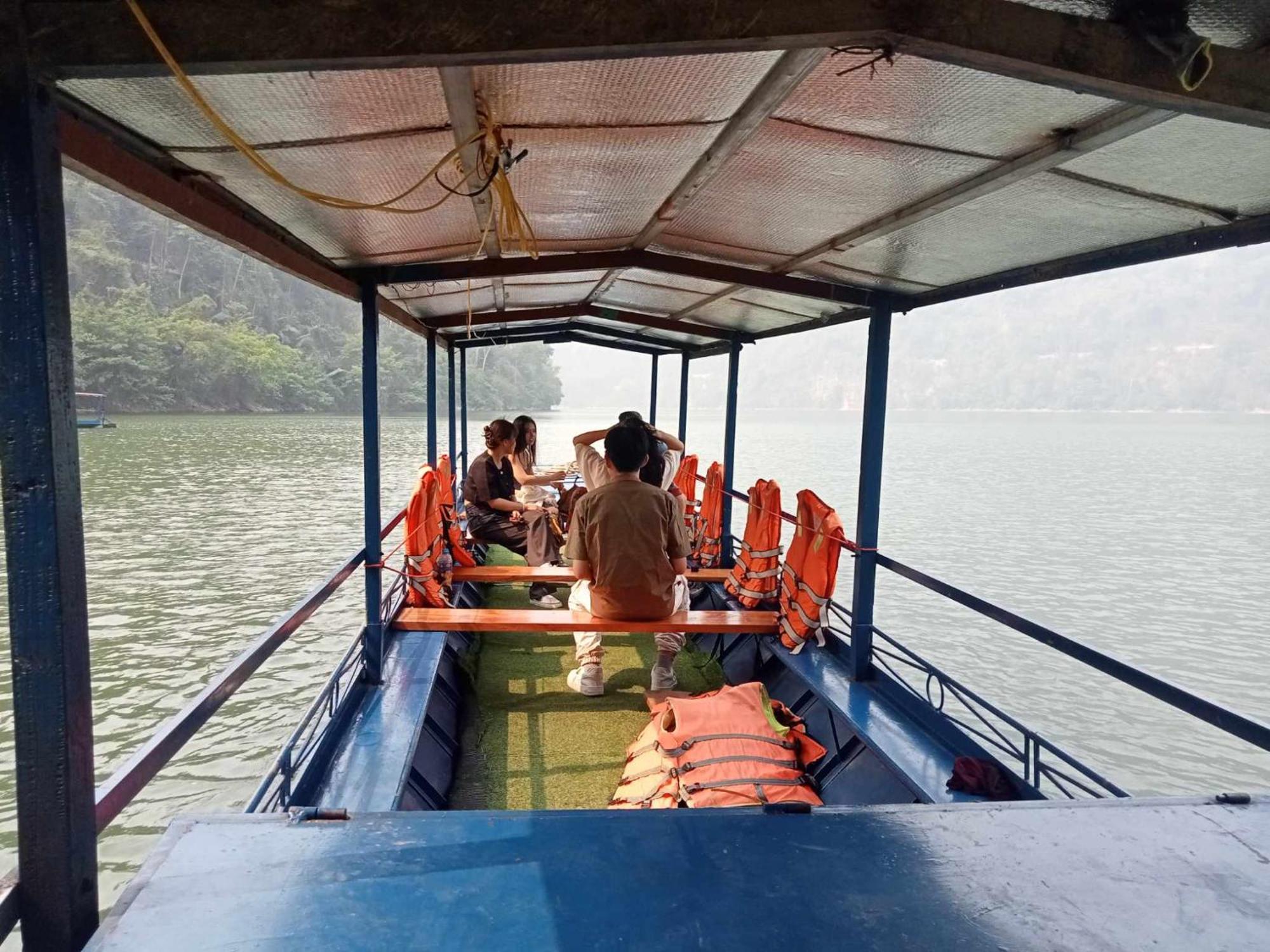 Pac Ngoi Village Homestay Ba Be Bagian luar foto